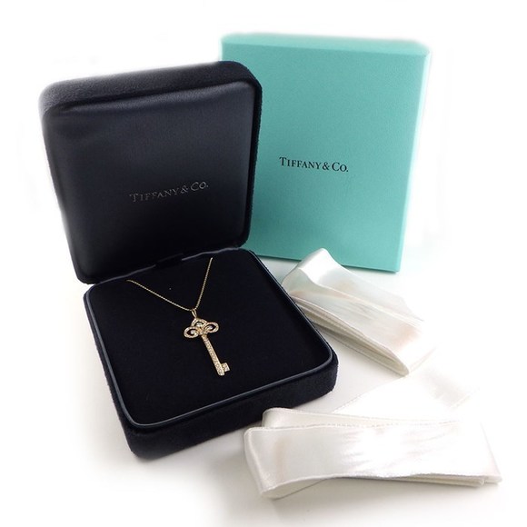 Tiffany Necklace Fleur de Lis Key Diamond Pink Gold